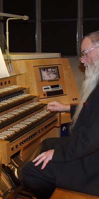 Peter Bares, German organist and composer., dies at age 78